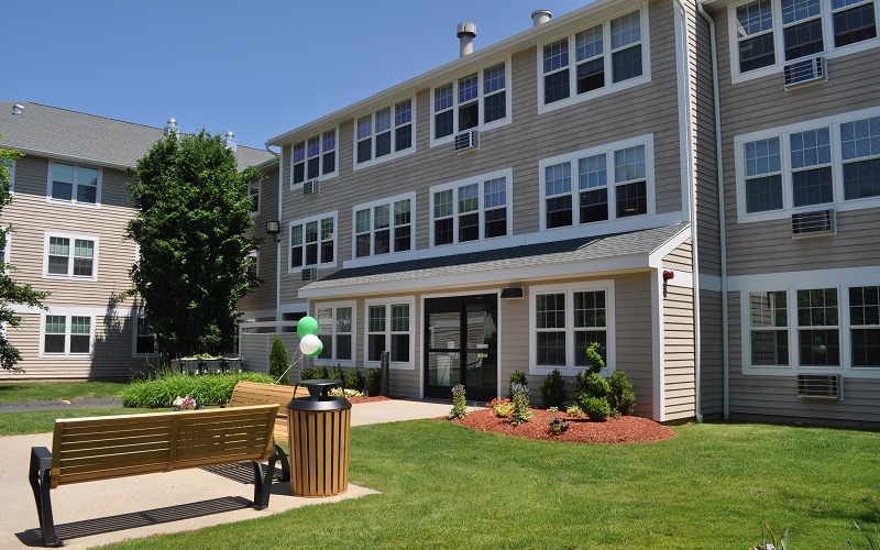 Torringford West Apartments outdoor sitting area