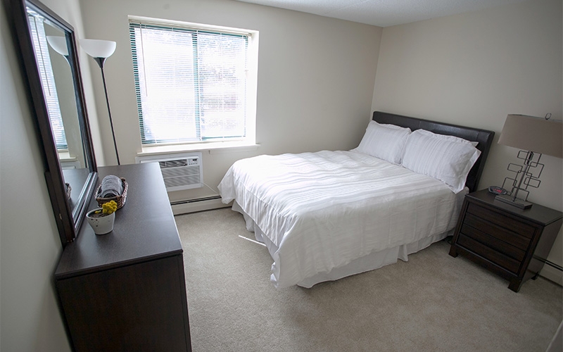 Newberry Park Apartments bedroom