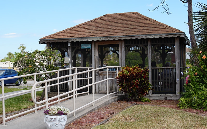 Trinity Towers South screened porch