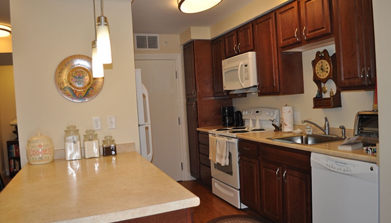 Canal Bluffs unit kitchen
