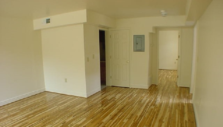 Terri Manor living room