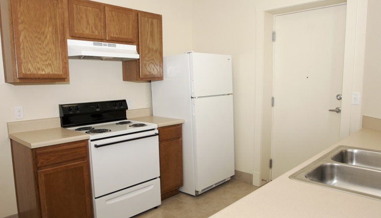 Navarre Garrone unit kitchen
