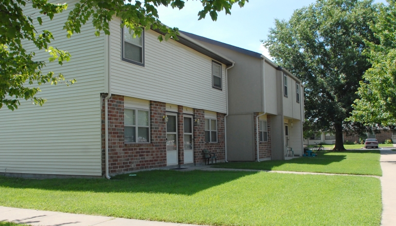 Deerfield Village Apartments exterior