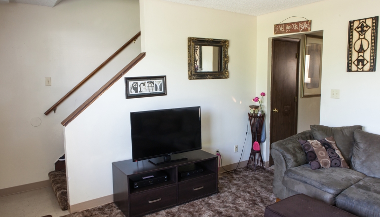 Maplewood Manor living room