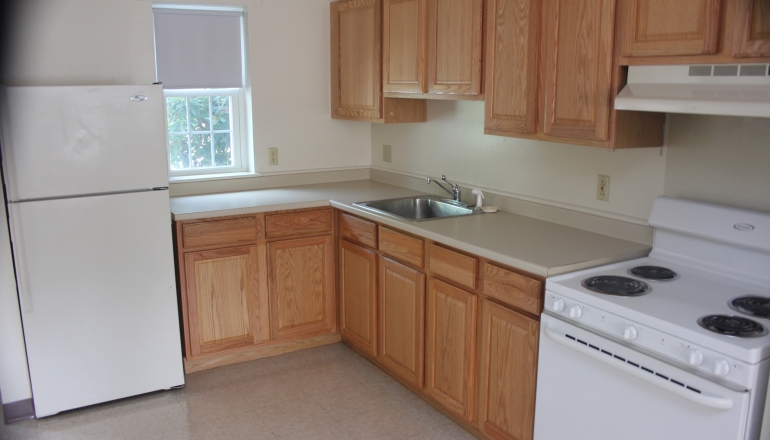 Sugar River Mills unit kitchen
