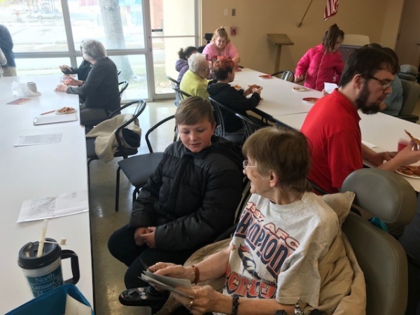Resident pen pal program connects seniors with local elementary