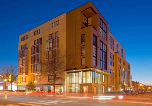 Exterior corner angle of The Avenue