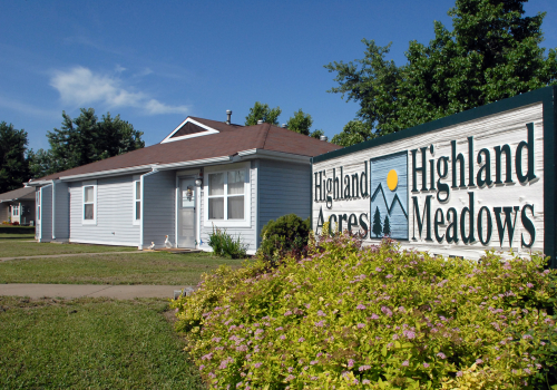 Highland Meadows sign